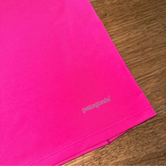 Women’s XS Patagonia Pink Short Sleeve Common Threads Baselayer TShirt - Picture 2 of 7